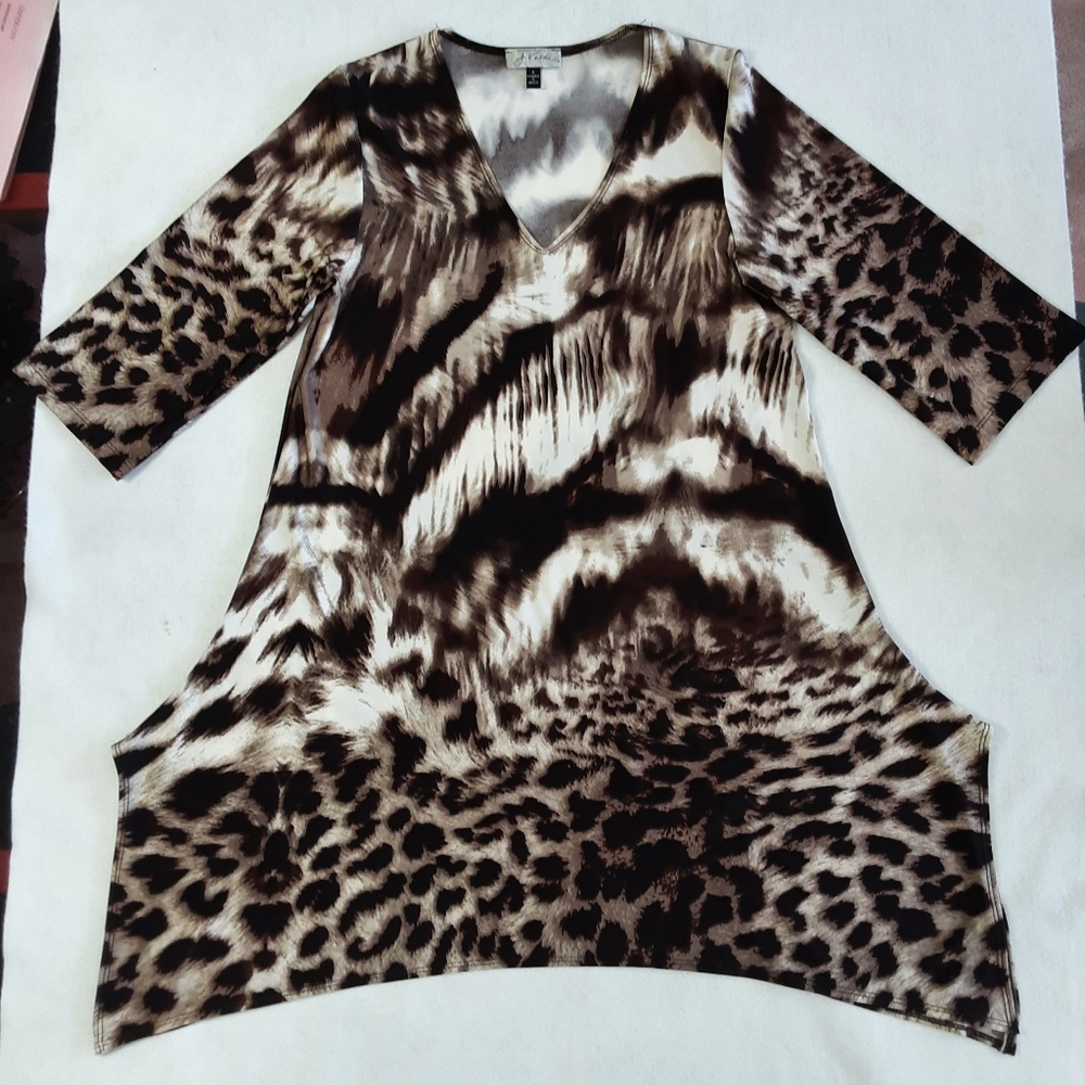 J Valdi Animal Print Beach Cover Up/Mini Dress